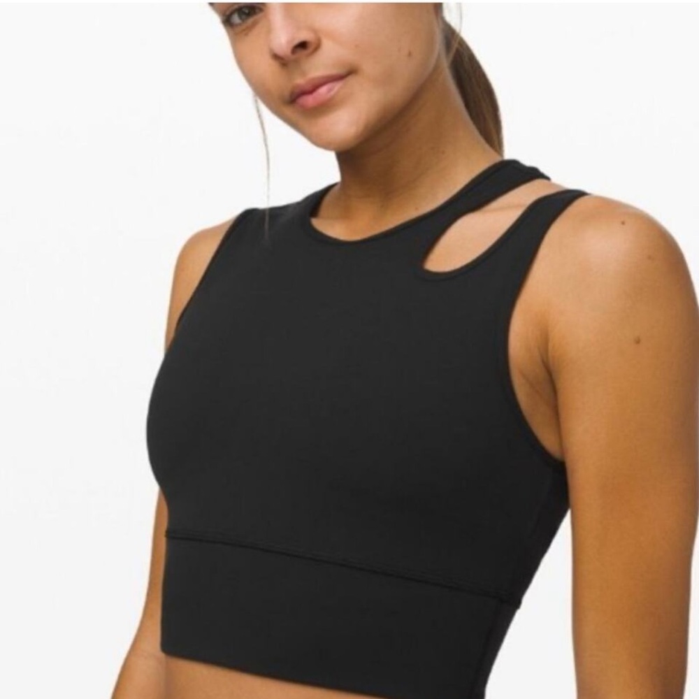 Lululemon mastered motion cropped tank